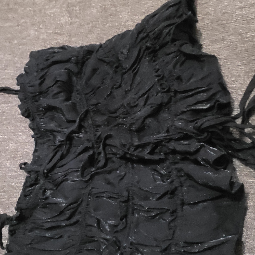 Audrey Black Ruffled Camisole - Picture 4 of 5